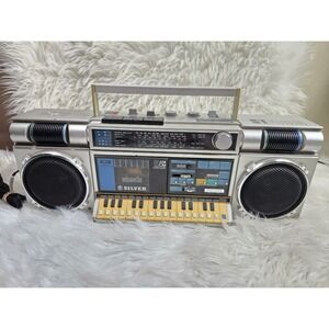 Super Rare Vintage Silver ST 5500 X vintage boombox Melody Recorder Compozer
